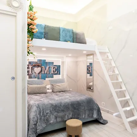 Apartamento House Benedetta Centro Di Nápoles