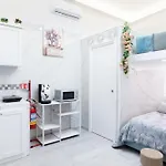House Benedetta Centro Di 那不勒斯