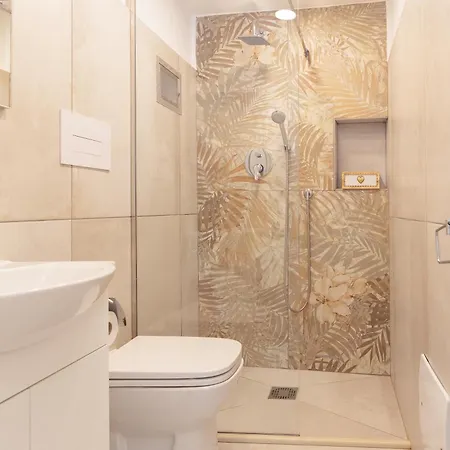 House Benedetta Centro Di شقة